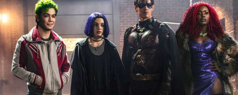 Banner Phim Biệt Đội Titans (Titans Season 1 Live Action)